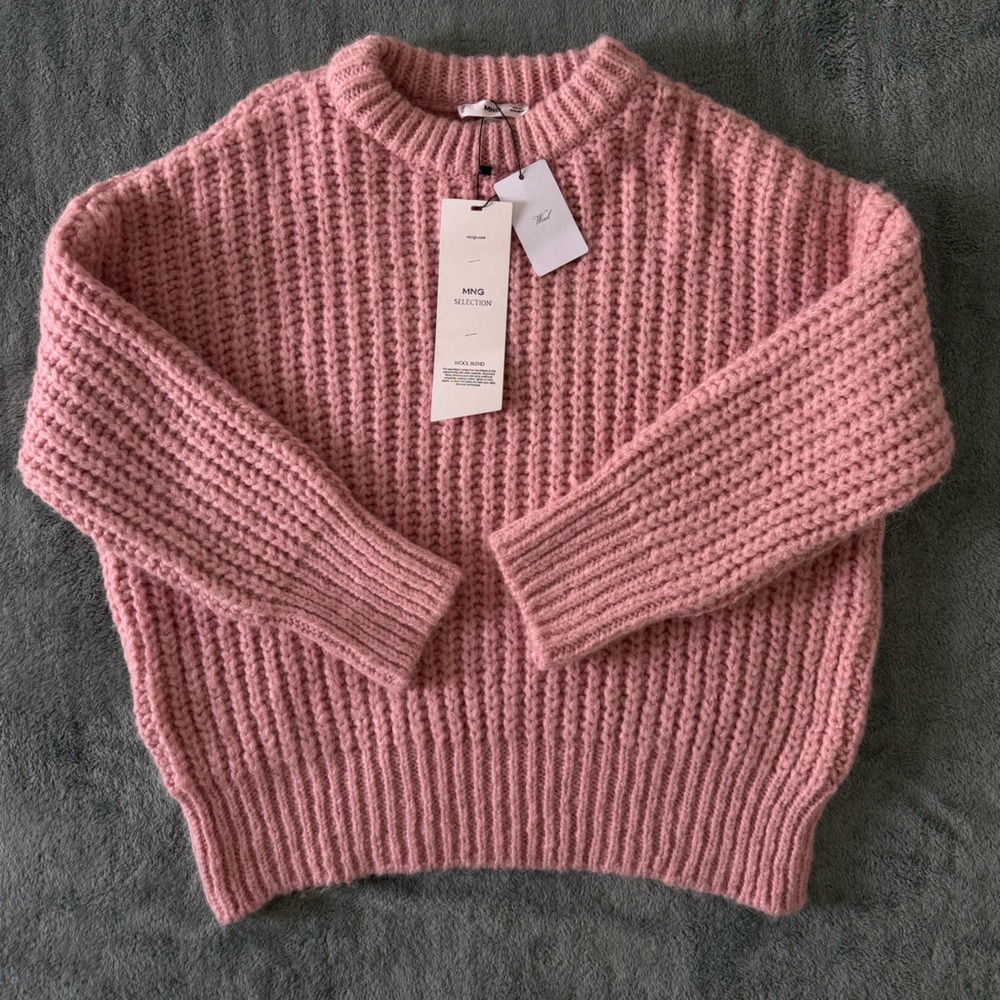 NWT MANGO WOOL Pink cropped sweater